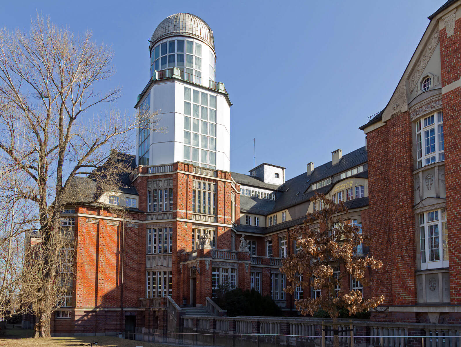 Dresden University of Technology