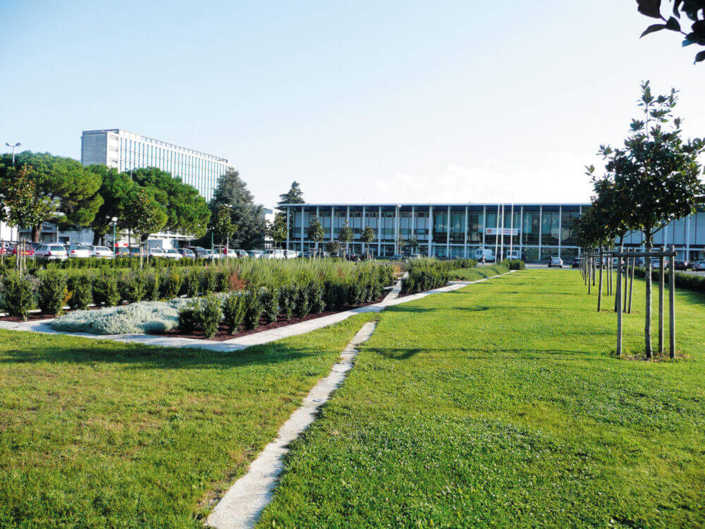 Đại học Toulouse III Paul Sabatier phát triển mạnh mẽ cơ sở vật chất nhằm tạo điều kiện tốt nhất cho sinh viên học tập